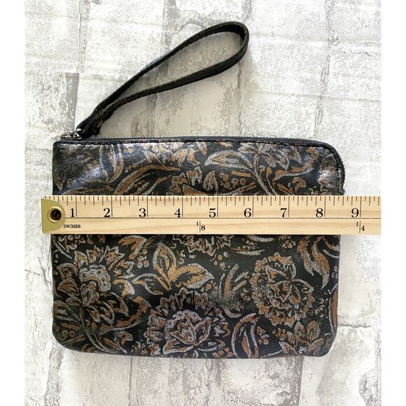 Patricia Nash Tri-Color Cassini Wristlet – Metallic Leather with Zip Closure - Picture 3 of 6